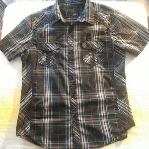 Men's short sleeve button front shirt